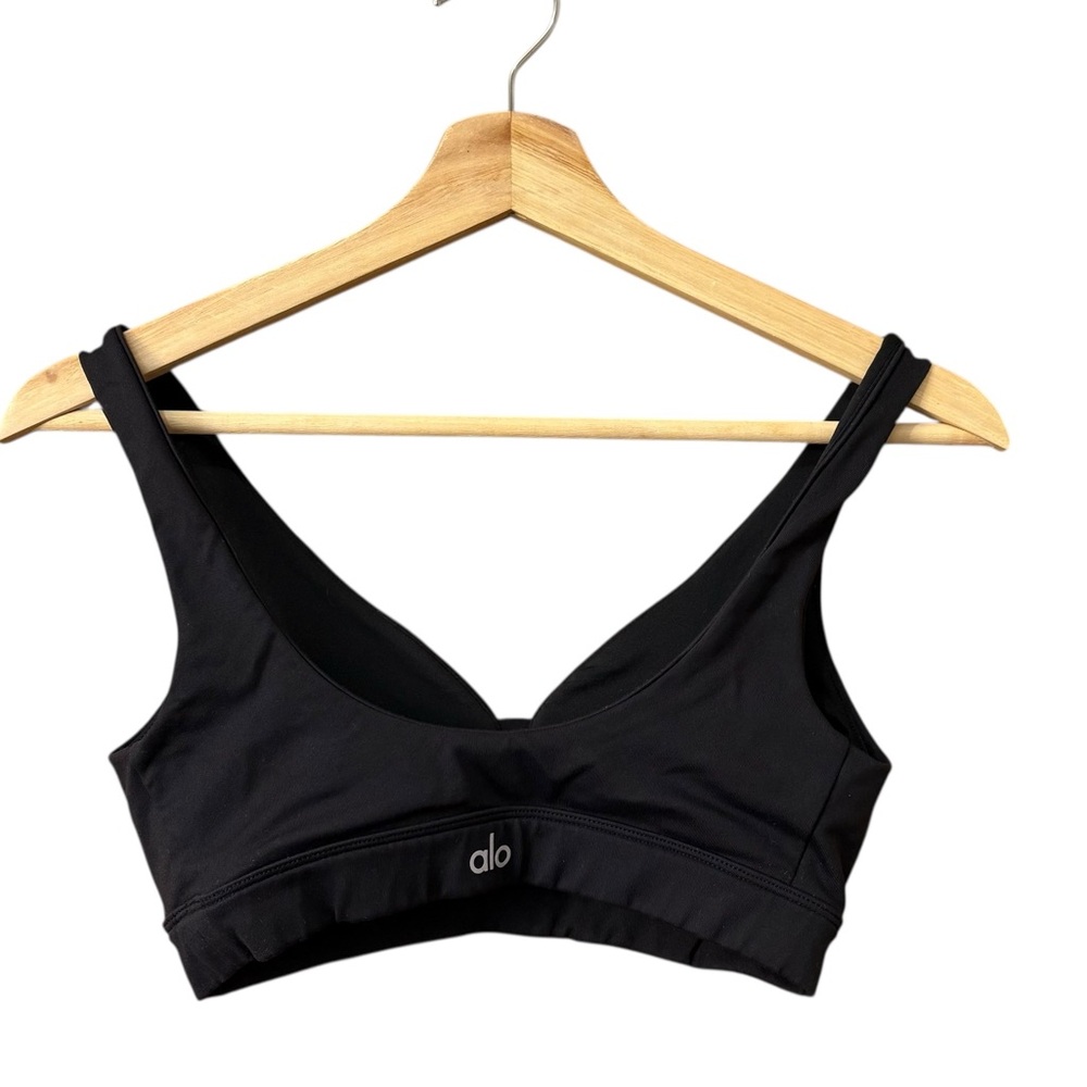 Alo Yoga Vivid V Neck Black Light Support Sports Bra Size XS - Picture 5 of 9